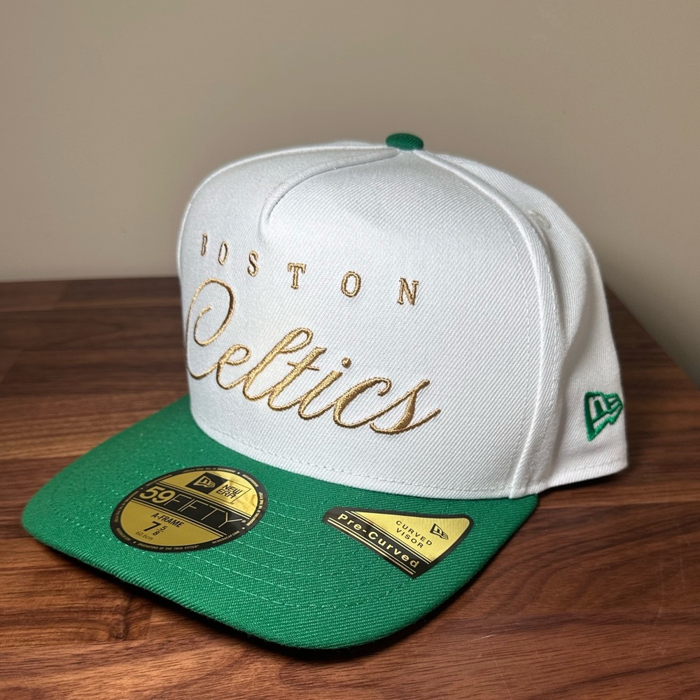 *NWT* Boston Celtics Fitted White and Green Cap
